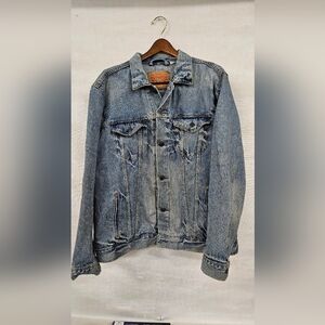 Levi's Light Blue Lightweight Shirt Jacket Timeless Style